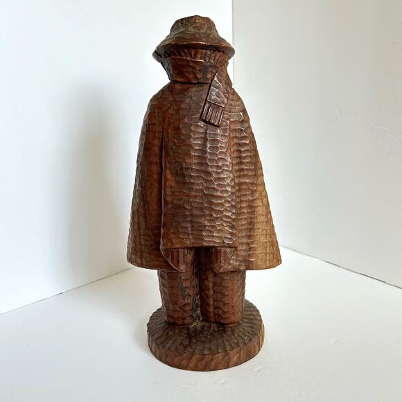 Primitive Wood Carving Man in Poncho Hat Scarf Vintage Unique 11.5" - Picture 5 of 9